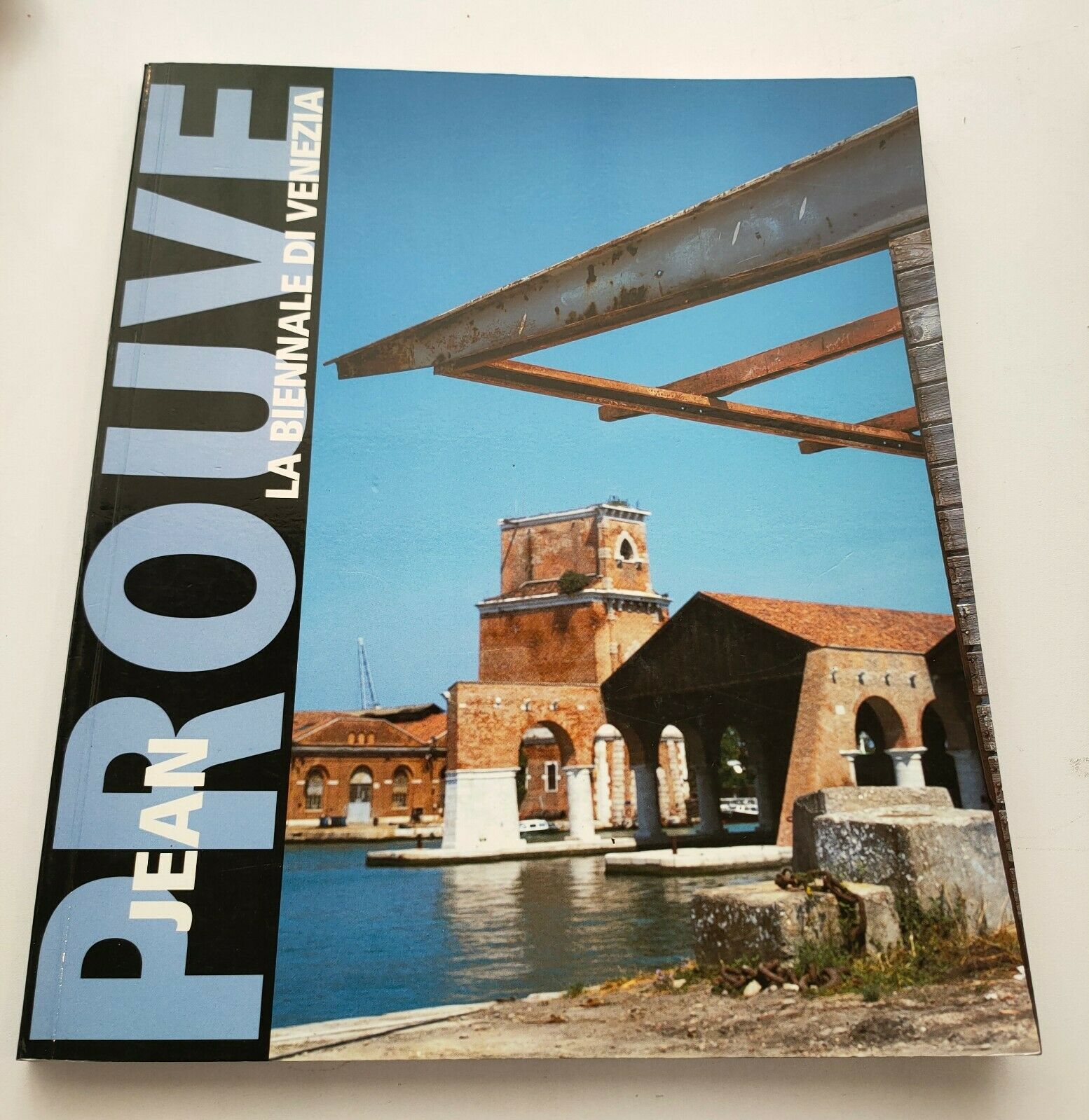 Featured image for “Jean Prouvé - La Biennale di Venezia / Galerie Jousse Seguin / 2000”